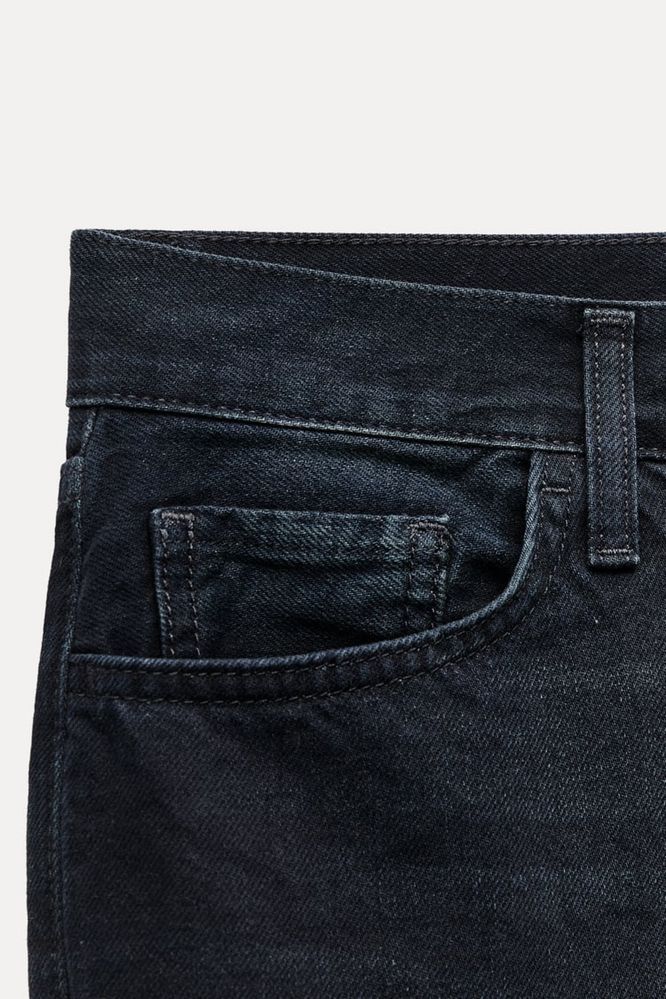 Zara Jeans: NEW - Zara High Jeans NP: 99.- – Nuovo (secondo la descrizione) da Horgen venduto da lme_8kj7 2