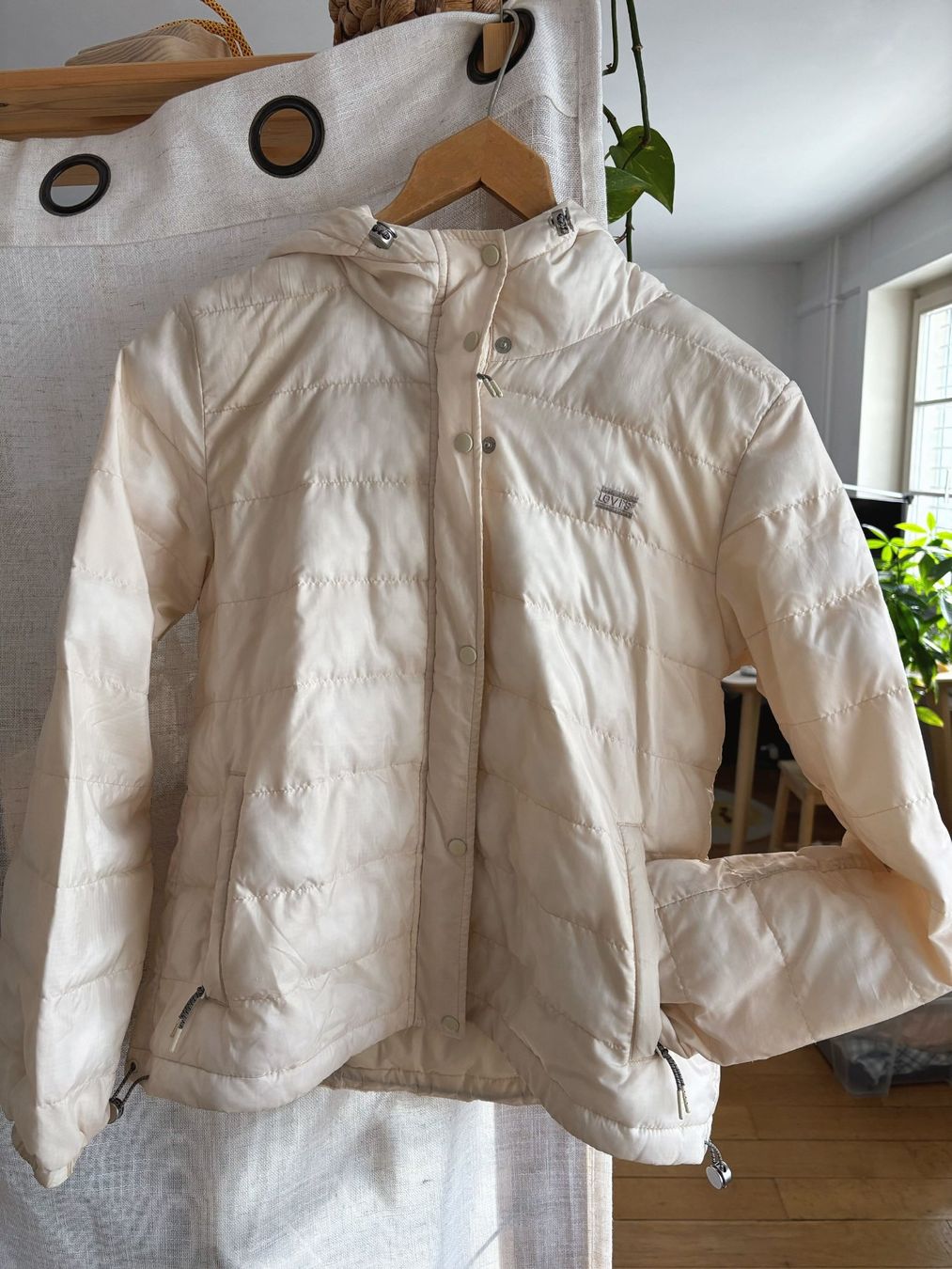 Levi's Giacche: Levis Thermore Weisse Jacke – Usato da Zürich venduto da cat_vmv9 1