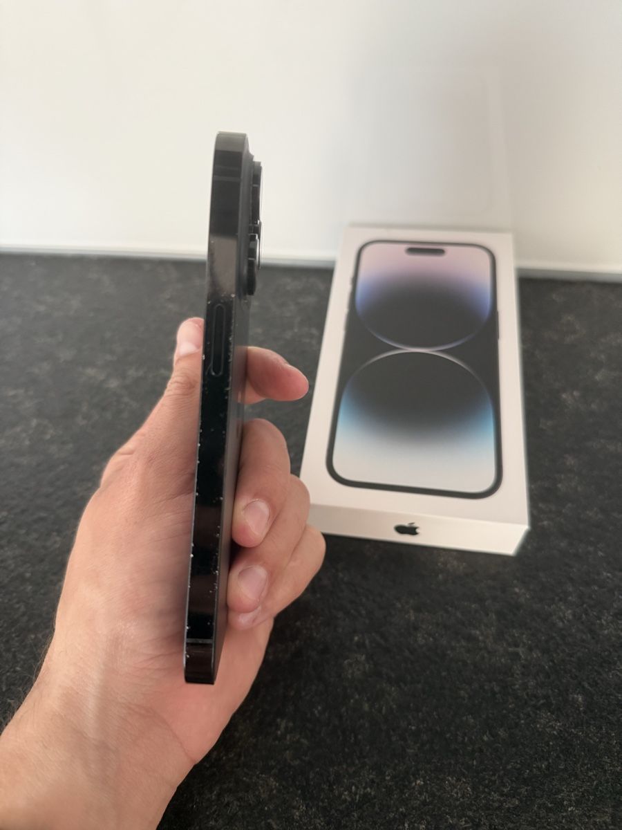 Apple Telefoni cellulari / Smartphones: iPhone 14 Pro Space Black 128GB – Usato da Suhr venduto da se.vi7 2
