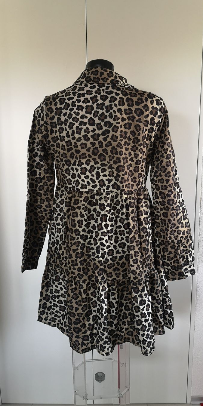 Robes: schönes Leopard Kleid NEU  – Neuf avec emballage d'origine à Widnau par Schurlibua 3