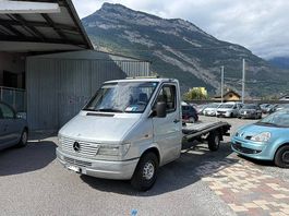 Dépanneuse Mercedes | expertisé | Poids total max 6,3 tonnes