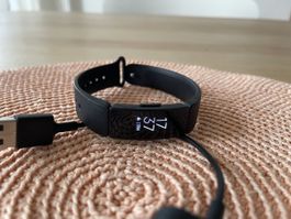 Fitbit Inspire Fitness Tracker schwarz inklusive Zubehör