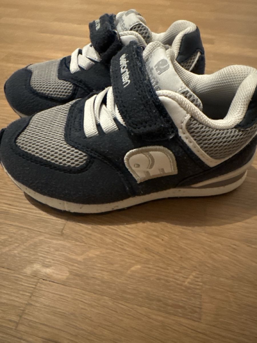 Elefanten Scarpe per ragazzi: Elefanten Turnschuhe Gr. 22, dunkelblau, – Usato da Mels venduto da ann_v2x9 1