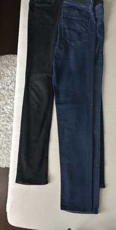 2er Set Damen Jeans Hosen, Schwarz & Blau, Grösse 30/32