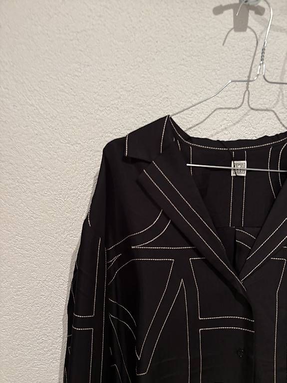 Blusen: Toteme Seidenbluse Grösse 38 – Gebraucht aus Unterägeri von mar_96hk 3
