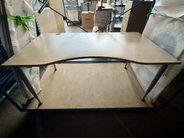 Kinnarps 🇸🇪 Bürotisch Holz höhenverstellbar, (90x160 cm)🔝