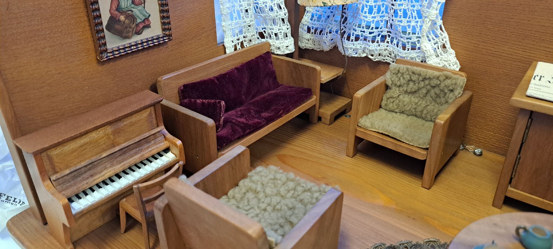 Case e mobili per bambole: alte Puppenstube mit Zubehör – Usato da Urdorf venduto da Canyamel1 1