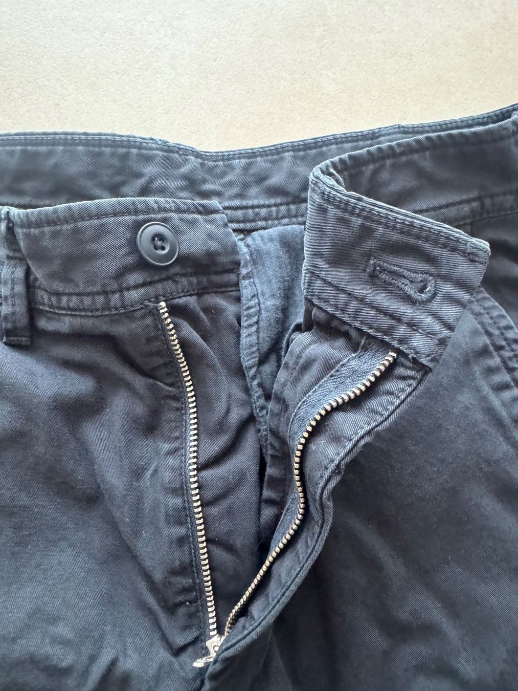 Massimo Dutti Pantaloni: Massimo Dutti Shorts blau Grösse 30 gebraucht – Usato da Meierskappel venduto da kev_nn8q 2