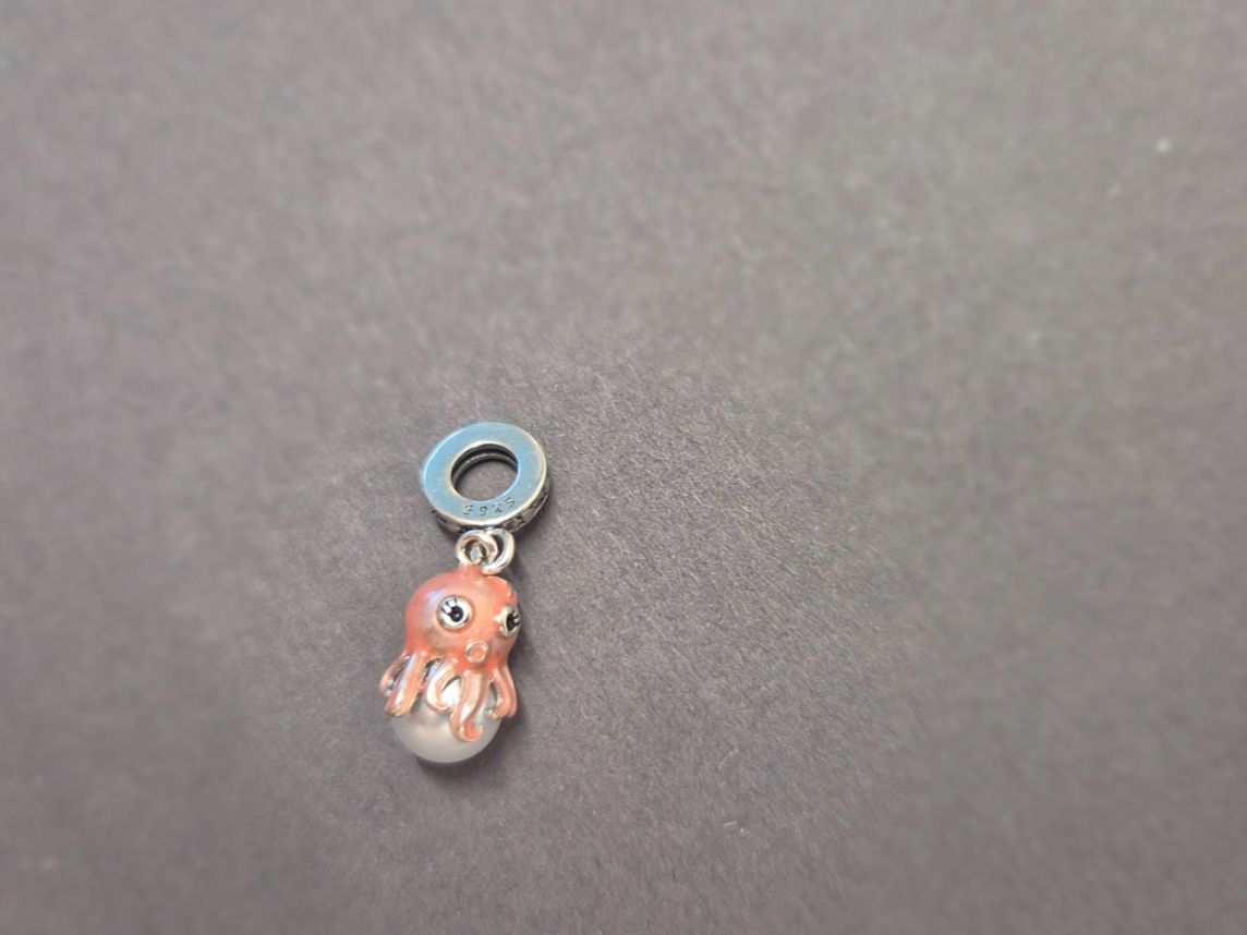 Anhänger: Silber Charm Oktopus rosa +Garantie – Neu (gemäss Beschreibung) aus Rotkreuz von Carbone_Bijou-Shop