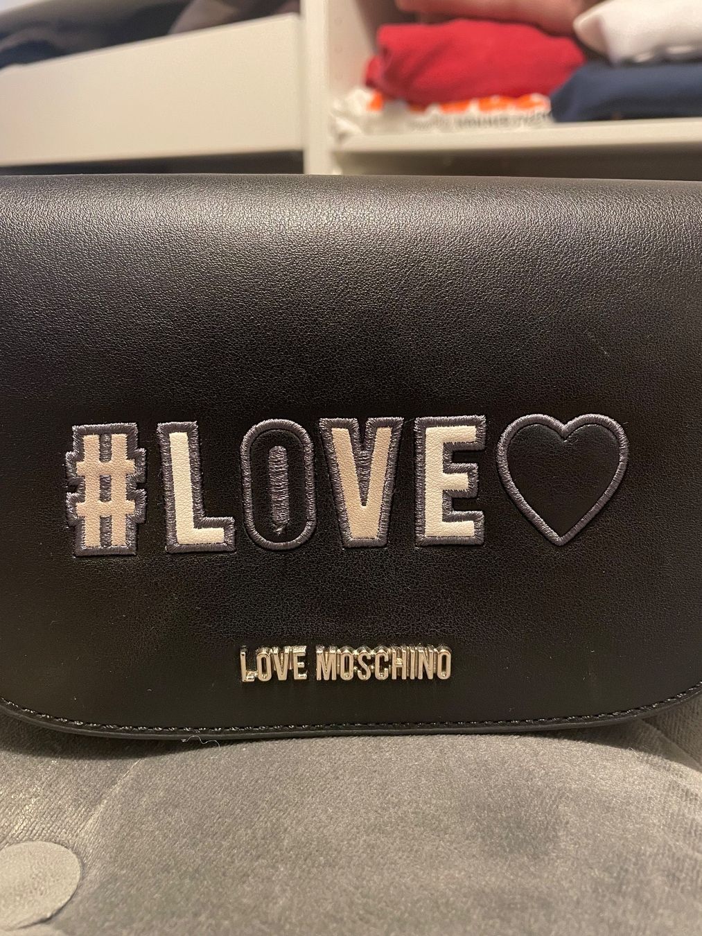 Moschino Taschen für Damen: Love Moschino Tasche – Gebraucht aus Zürich von LaiSe 1