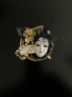 Masque vénitien sur ancienne boîte de chocolat ab 1.-