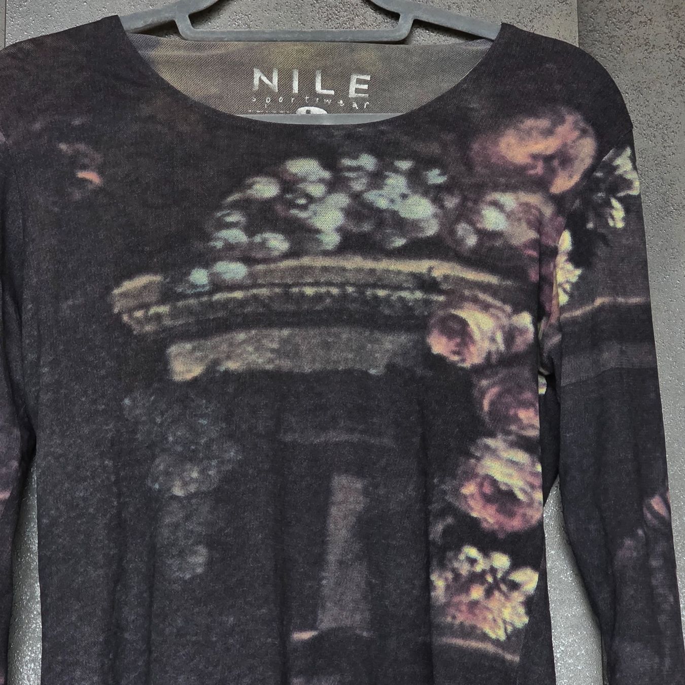 Nile Maglioni & Felpe: 🐸 NILE PULLOVER TOP BLUSE MIT SCHÖNEM ALLOVER  PRINT L – Nuovo (secondo la descrizione) da Môtier (Vully) venduto da Frogs 1