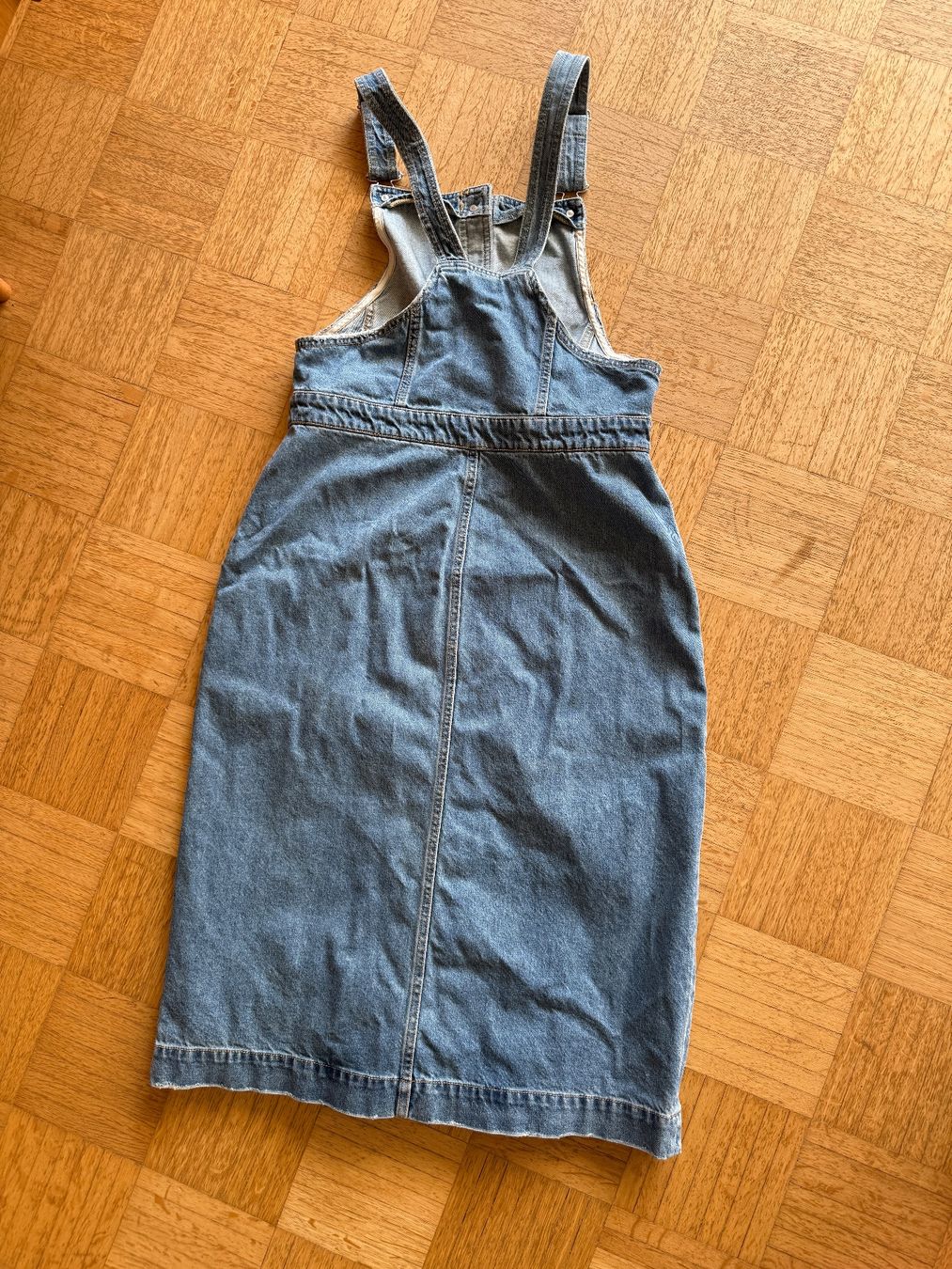 Kleider: 2 Jeanskleider neu L – Gebraucht aus Zürich von bluebirdmon 3