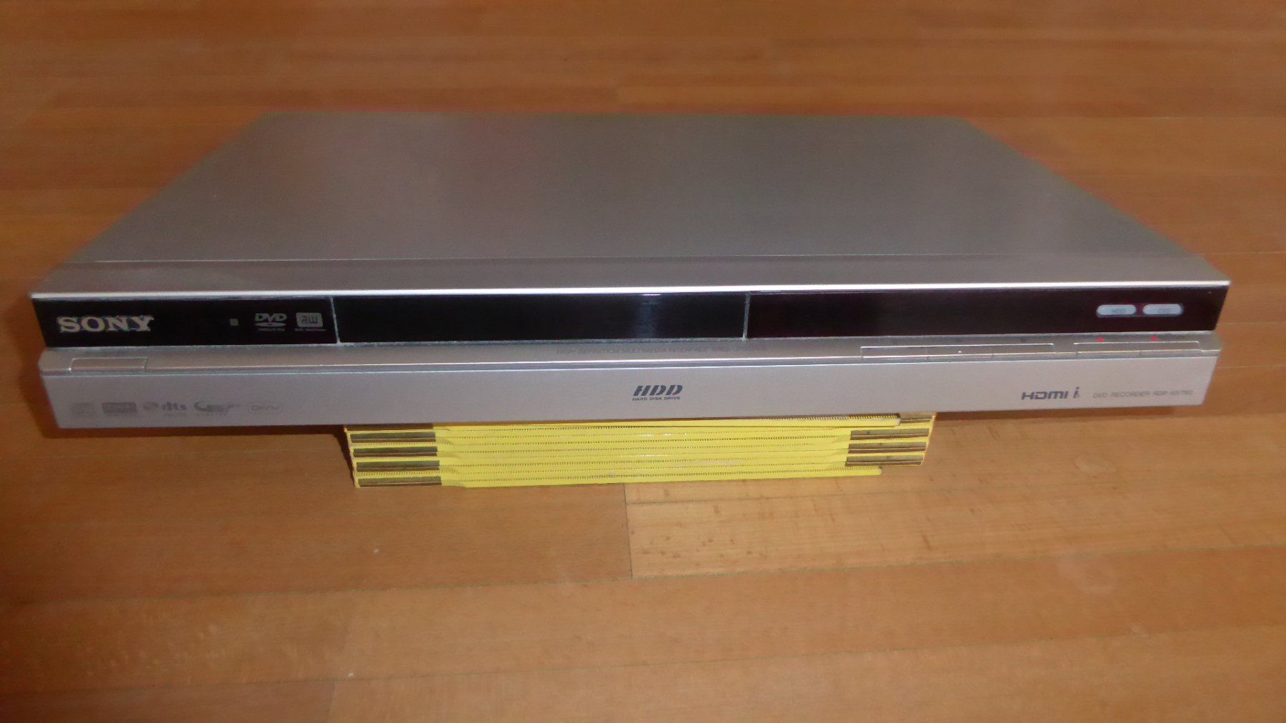 Sony Registratori: SONY Harddisk DVD-Recorder RDR-HX780 – Usato da Aeugst am Albis venduto da Drayprescot