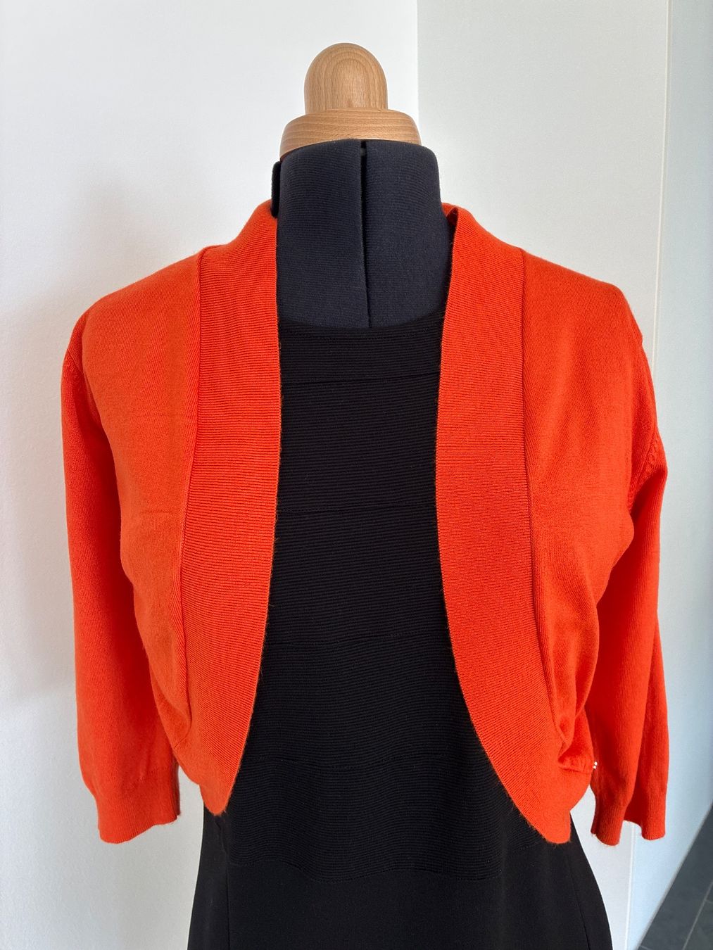 Bolero: Schicker Bolero von More & More Gr 40 – Usato da Davos Platz venduto da nanigl