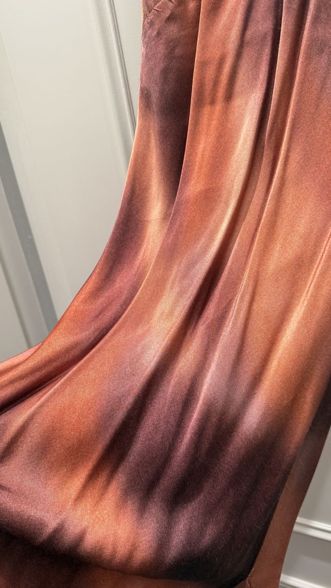 Zara Robes: Robe satinée S – D'occasion à geneve par gro_7mmx 1