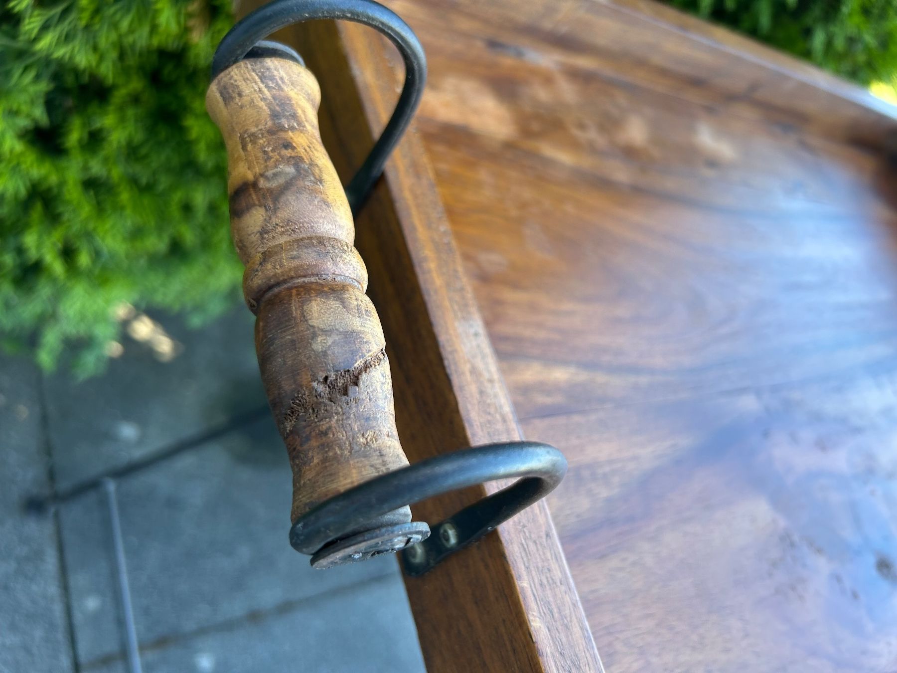 Tische: Beistelltisch mit Holztablett – Gebraucht aus Geroldswil von BluesOne 1