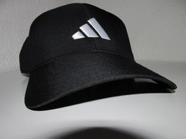Schwarze Adidas Cap, neu mit Etikett - perfekte Passform!