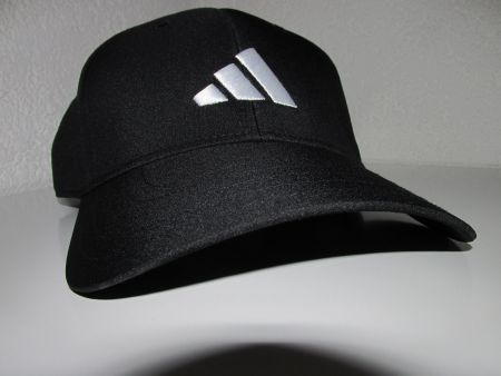 Schwarze Adidas Cap, neu mit Etikett - perfekte Passform!