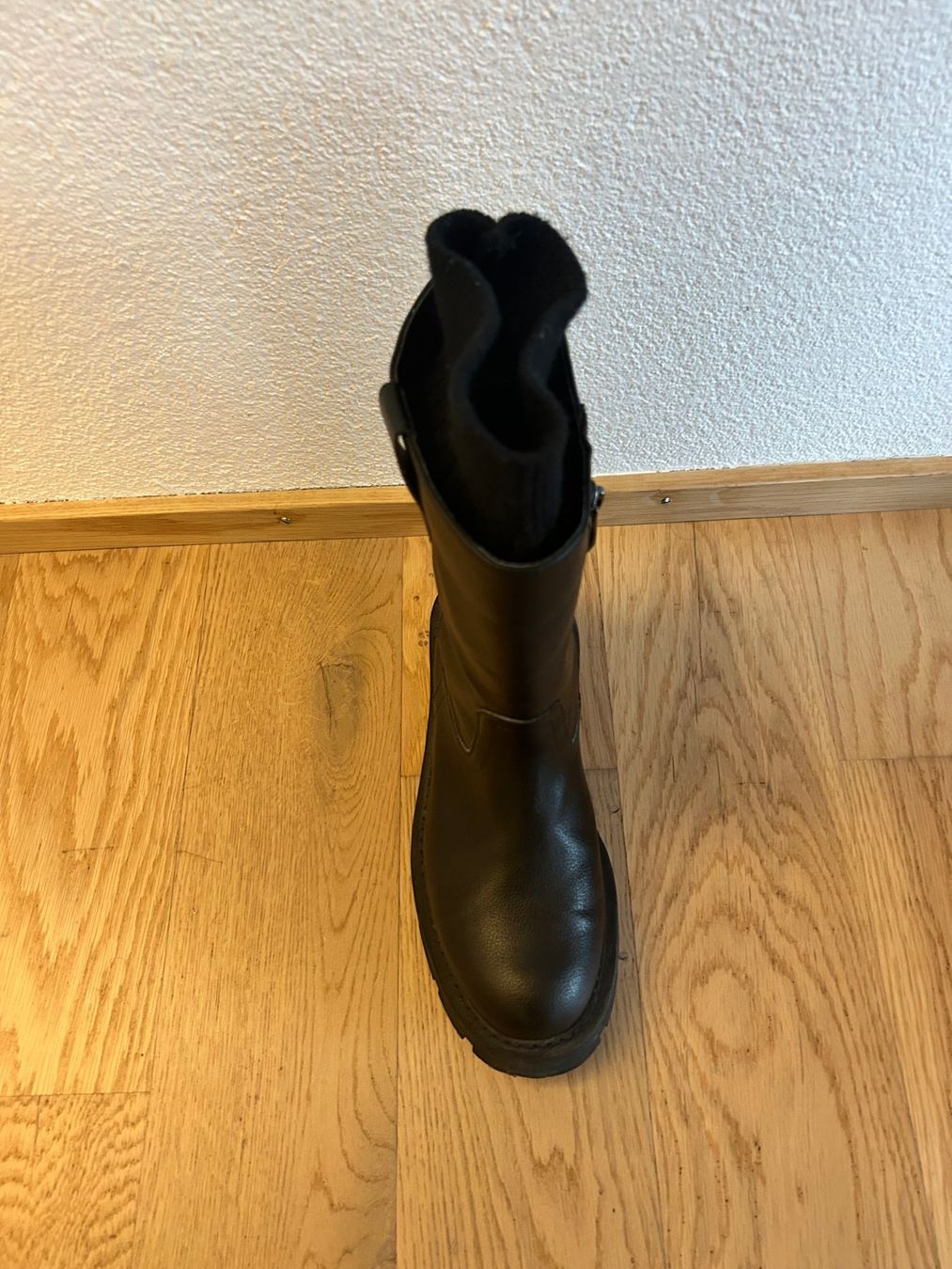 Tamaris Scarpe da donna: Plateaustiefel schwarz von Tamaris – Usato da Riedholz venduto da rebeccas 3