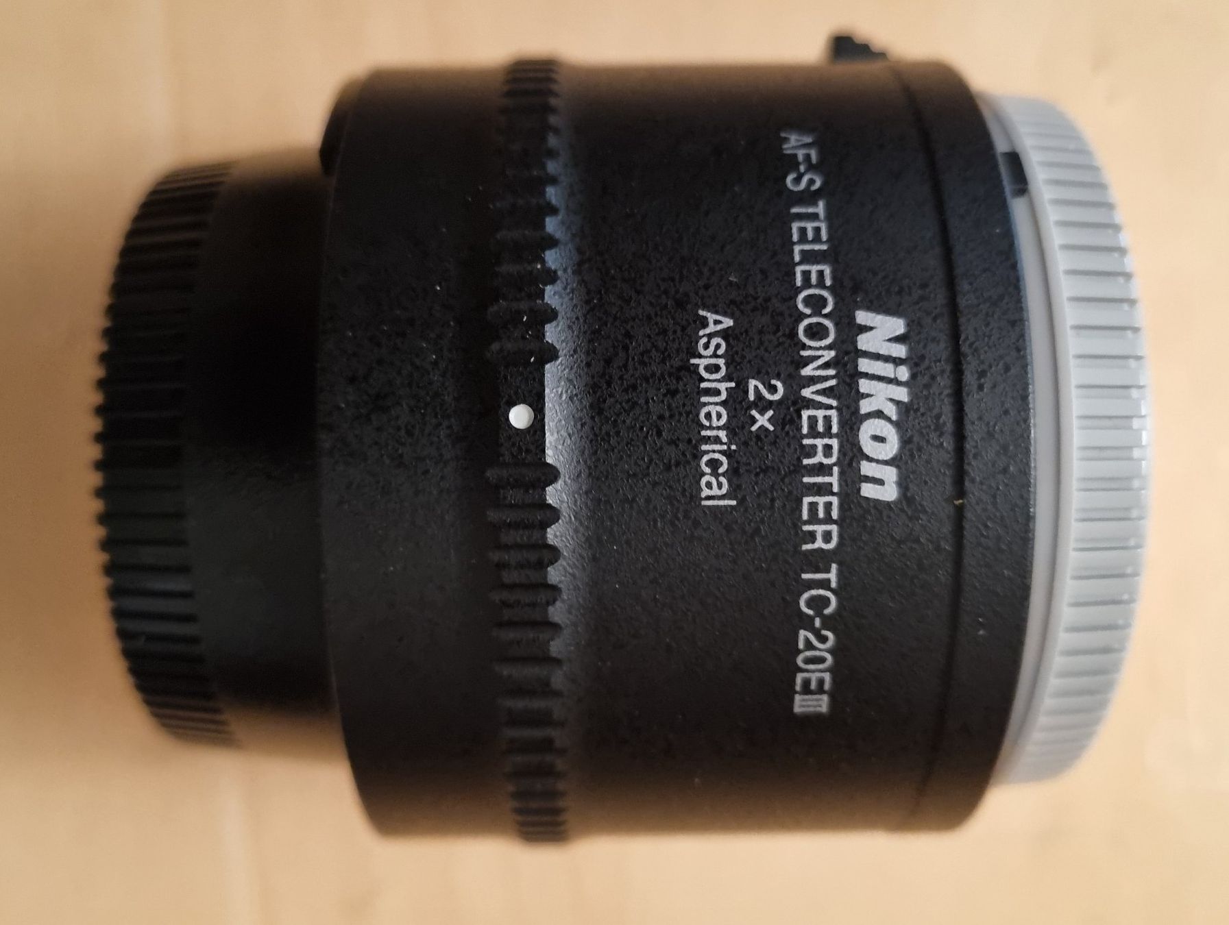 Nikon Adattatori foto: Telekonverter Nikon Tc-20e III – Usato da Aire-la-Ville venduto da ger_6sn9