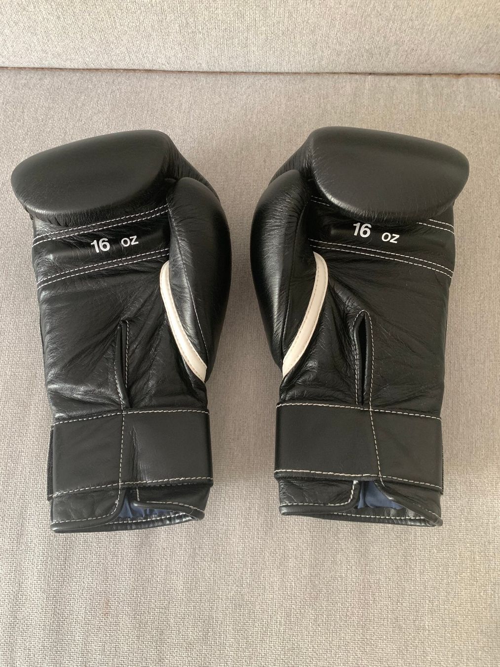 Handschuhe & Handstulpen: Gants de boxe/ Winning noirs /premium/Boxing gloves – Neu (gemäss Beschreibung) aus Basel von her_dq5c 3