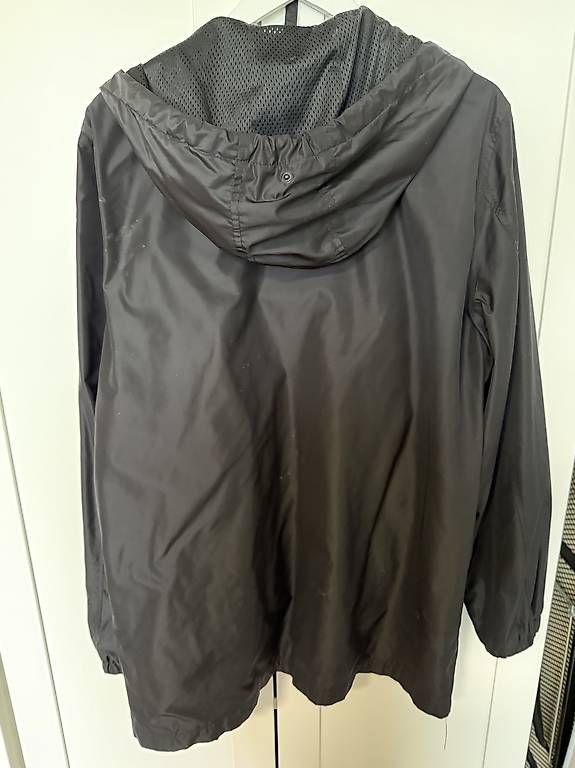 Giacche: 2 leichte Jacken / 1x Hoodie – Usato da Niederwangen BE venduto da taygun 2