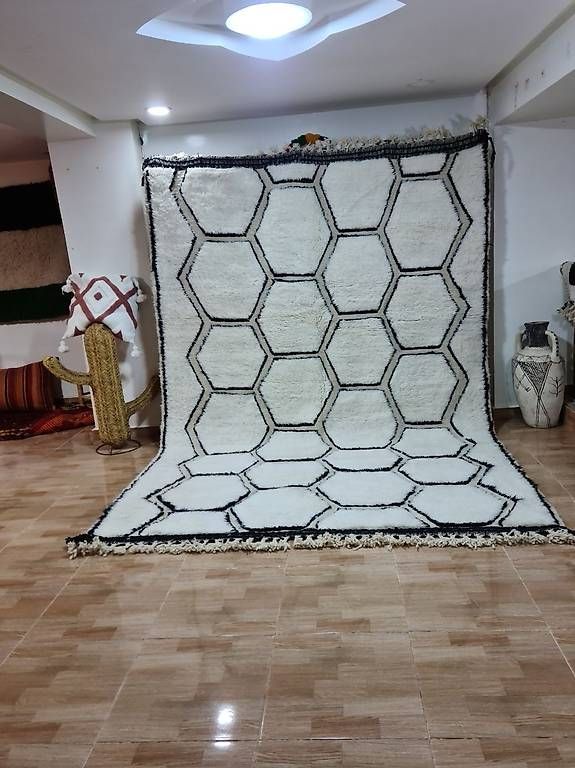 Tappeti: Handwoven Heritage, Elevate your space with Moroccan Rugs... – Usato da Crans-Montana venduto da AtlasWoolWorks 3