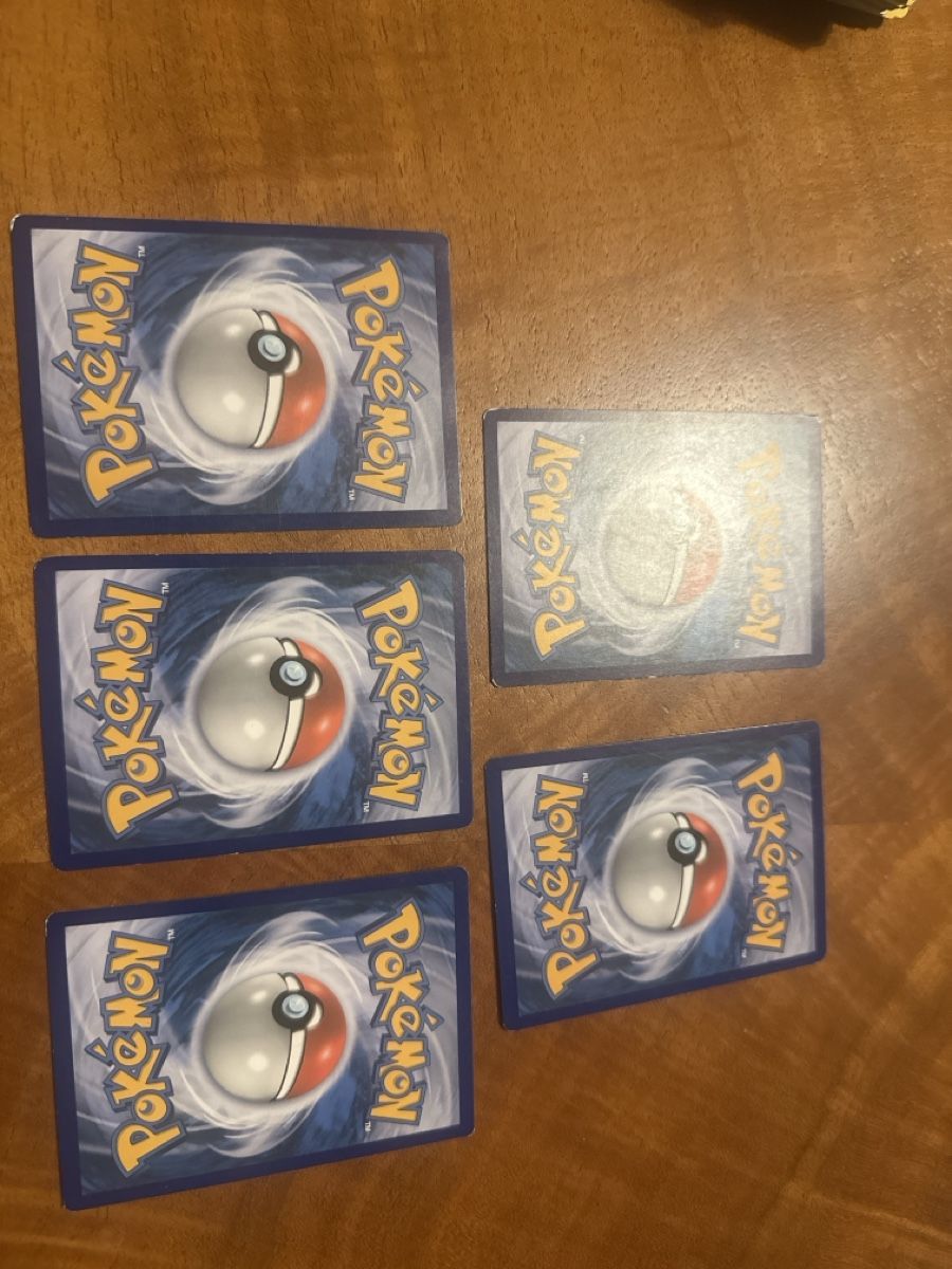 Pokémon Cartes à collectionner: 2015,2016,2027 Pokemon Karten – D'occasion à Villnachern par eli_5dxq 1