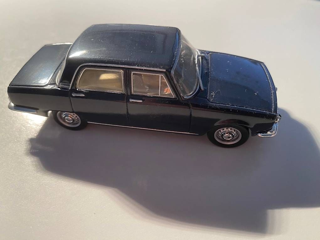 Alfa Romeo Modellini d'auto: Oldtimer Modell Alfa Romeo Berlina 1750 – Usato da Bern venduto da Pfupfi0 1