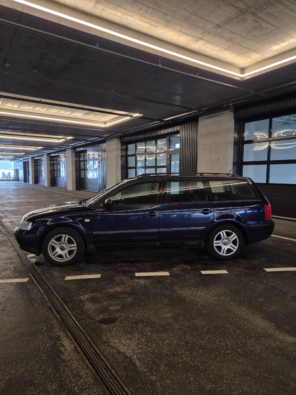 VW Automobili: VW Passat 2.3l V5 4Motion mit MFK – Usato da Winterthur venduto da sunaj.fejzi 2