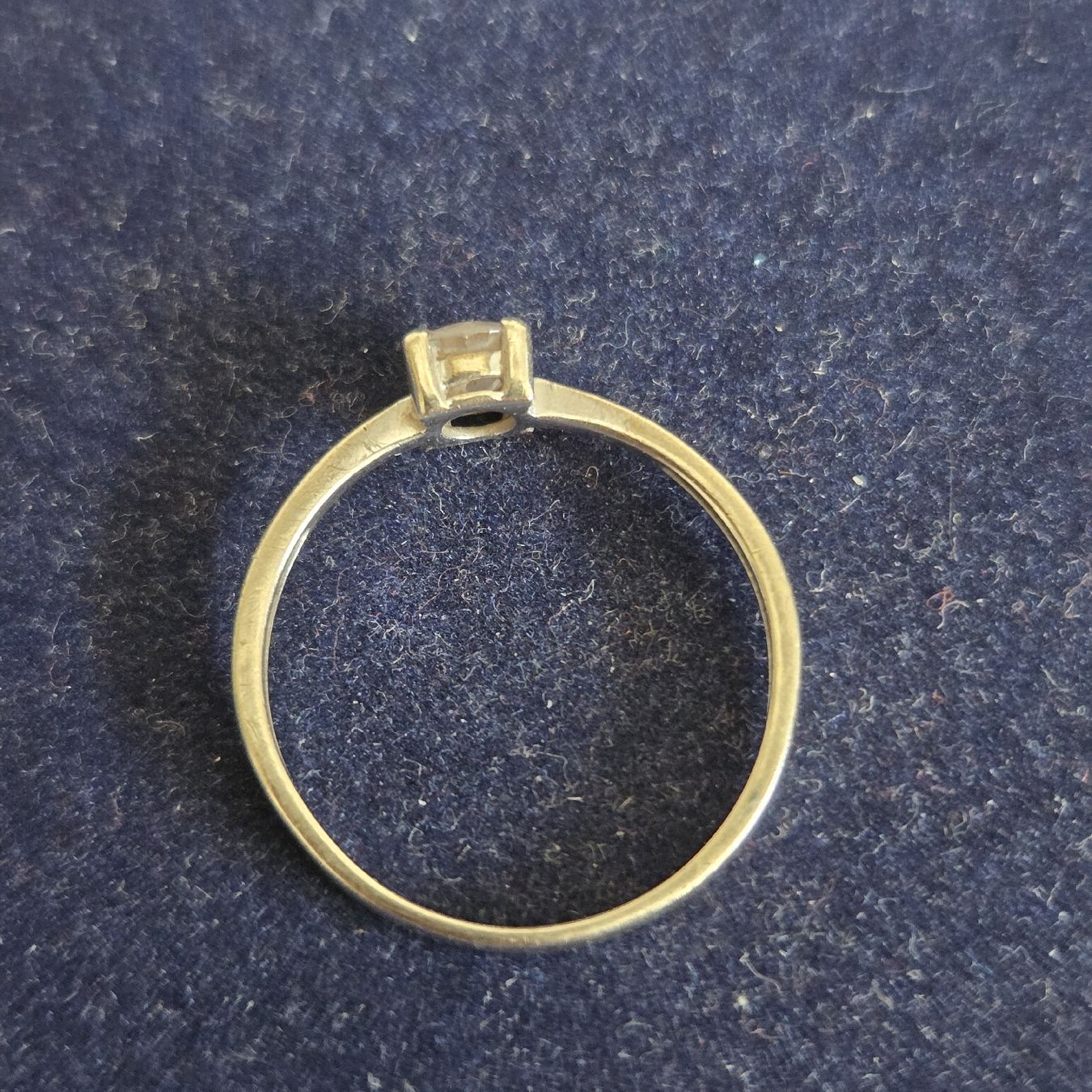 Bagues: Goldring mit Stein – D'occasion à Stans par Ducati16 4
