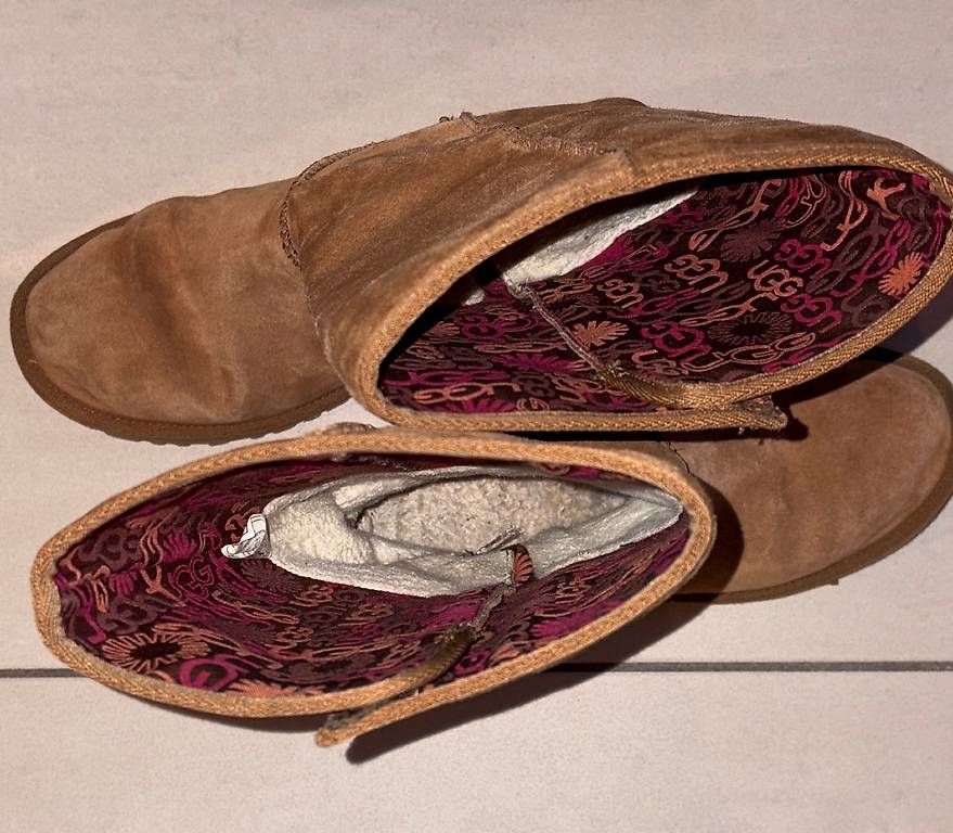 Scarpe da donna: UGG Stiefel  – Usato da Zürich venduto da Aless23 3
