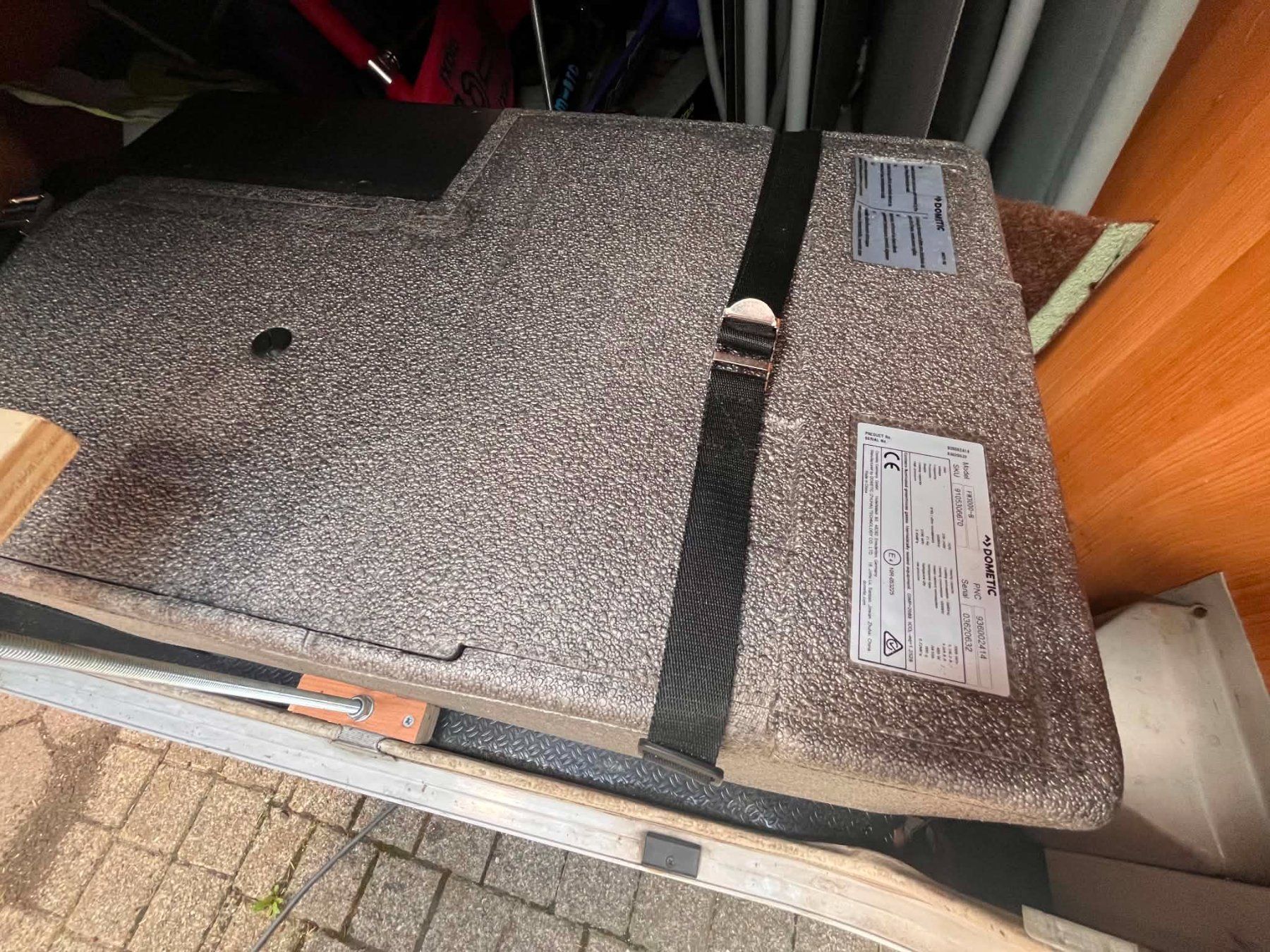 Dometic Klimageräte: Klima Dometic Freshwell 3000-B – Gebraucht aus Ebnat-Kappel von Cat.gas10 1