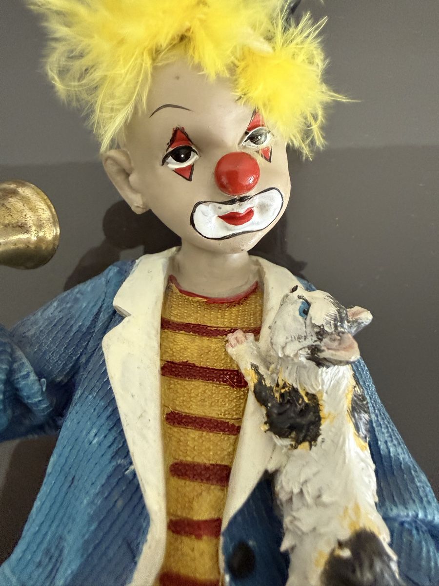 Figurines: Clown mit Katze klein mit Stoffbeinen  – D'occasion à Pfeffikon LU par pepino17 3