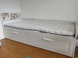 Lit banquette  (struct + matelas)