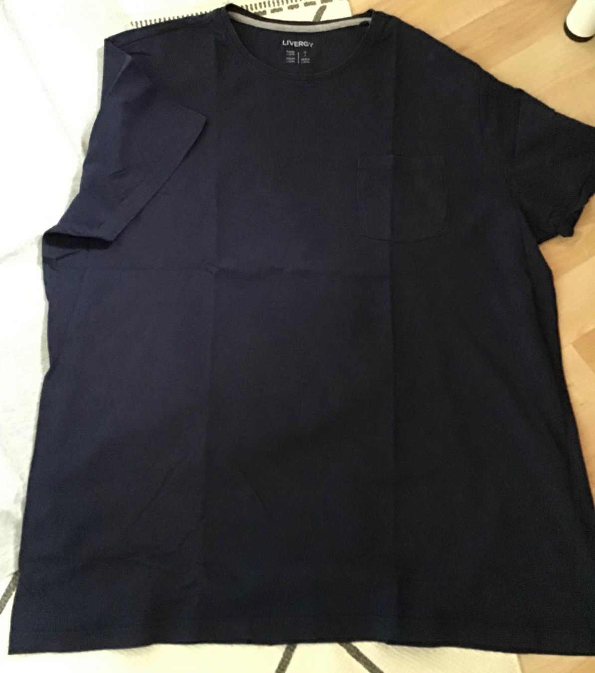 T-Shirts: Shirt Paket Gr. L – Gebraucht aus Niederuzwil von Mala 3