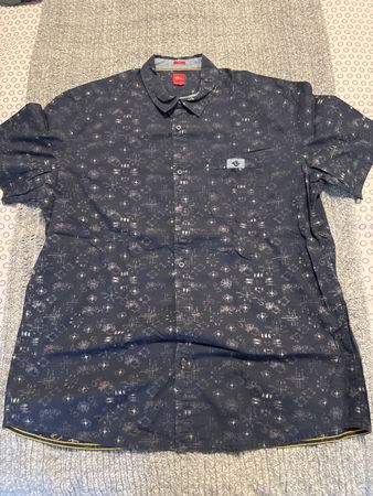 Chemise homme s.Oliver XXL slim noire et motifs Été☀️
