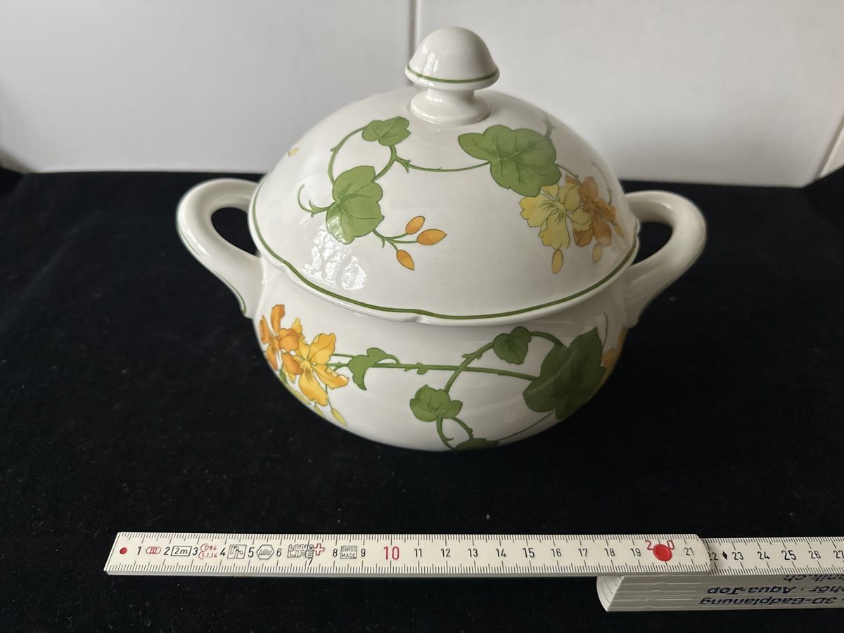 Villeroy & Boch Ciotole: Villeroy & Boch Suppenterrine Geranium – Usato da Zürich venduto da Chaeffeler 5
