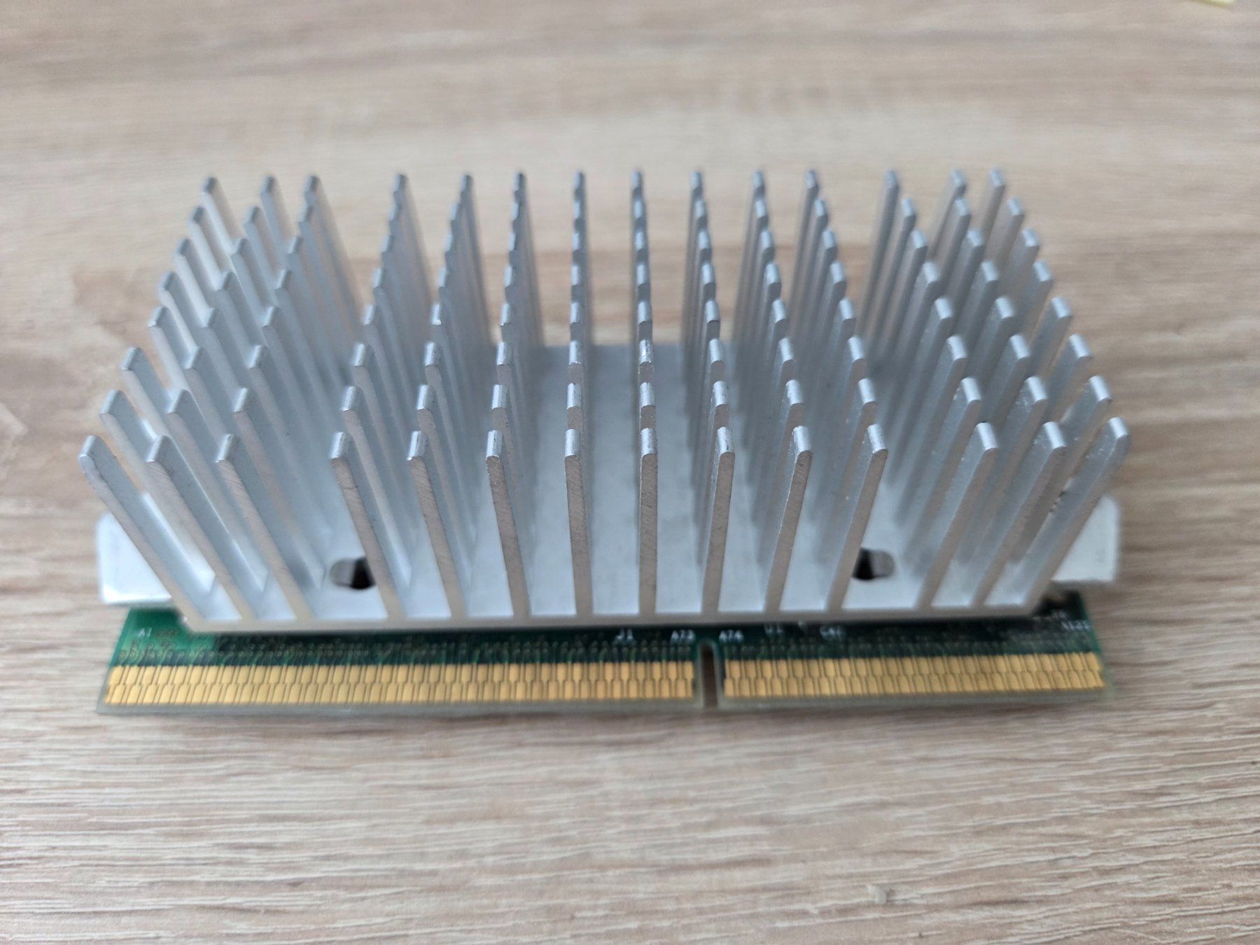 Intel Componenti elettronici: CPU Pentium Celeron Slot1 266mhz - PC – Usato da Carouge GE venduto da Gasco