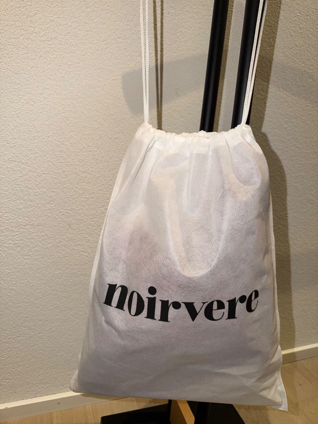 Borse da donna: Noirvere Bucket Bag Veganes Leder – Nuovo (secondo la descrizione) da Hinwil venduto da zu_zuli 6