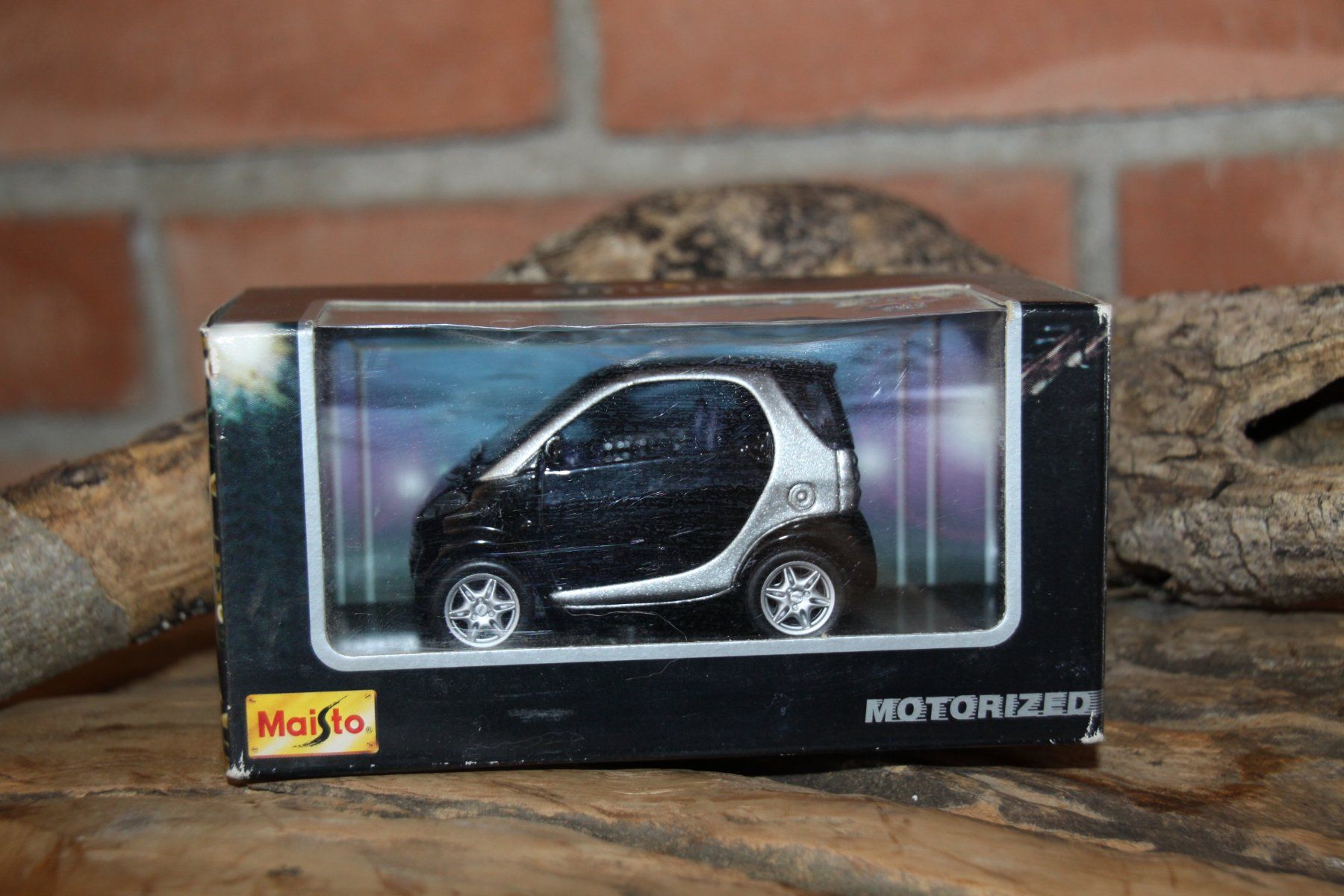 Maisto Modellini d'auto: Maisto Smart Fortwo Motorized Modellauto mit OVP – Nuovo (secondo la descrizione) da Wangen an der Aare venduto da RareAndLimited