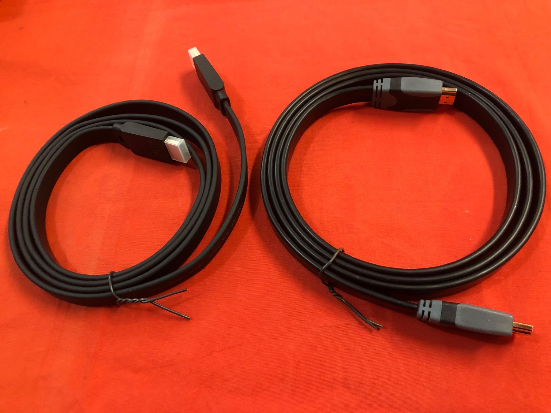 Cavi: 2 HDMI-Kabel flach – Usato da Neerach venduto da Arbimus 4