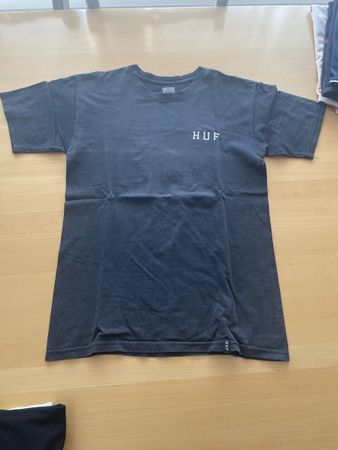 T-shirt HUF gris logo brodé