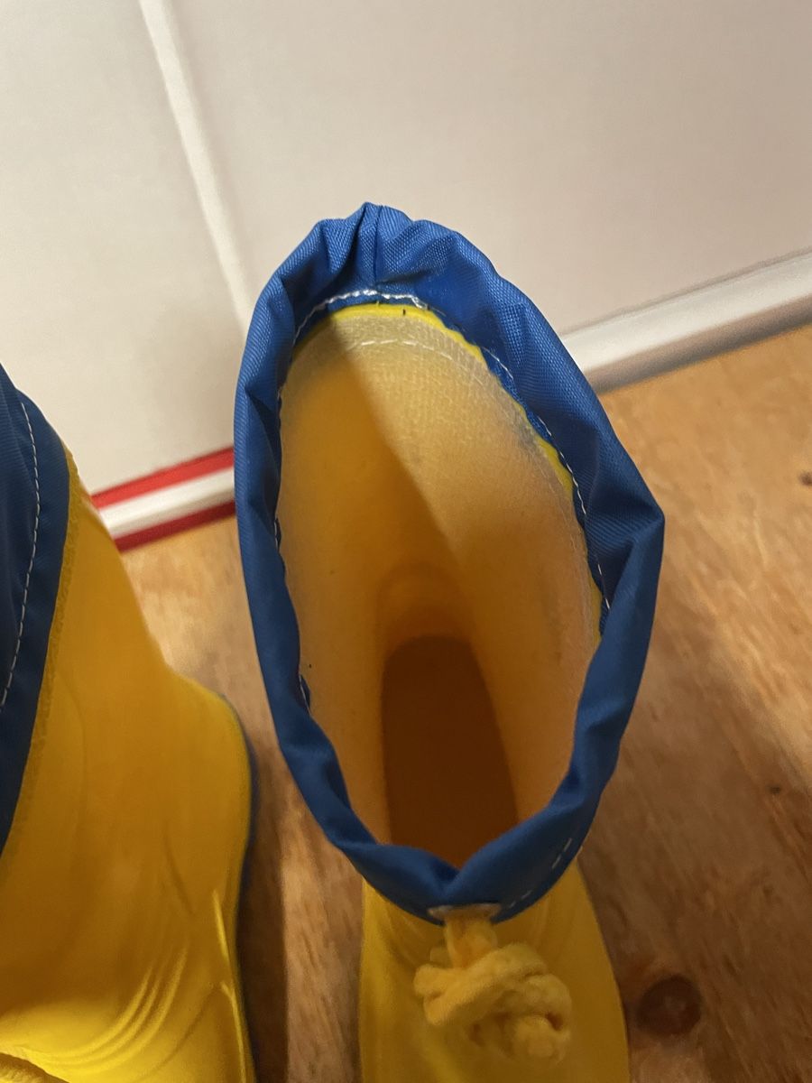 Scarpe per ragazzi: Gummi Regen Stiefel neu 31 – Nuovo e nell'imballaggio originale da Rueras venduto da frausnow12 2