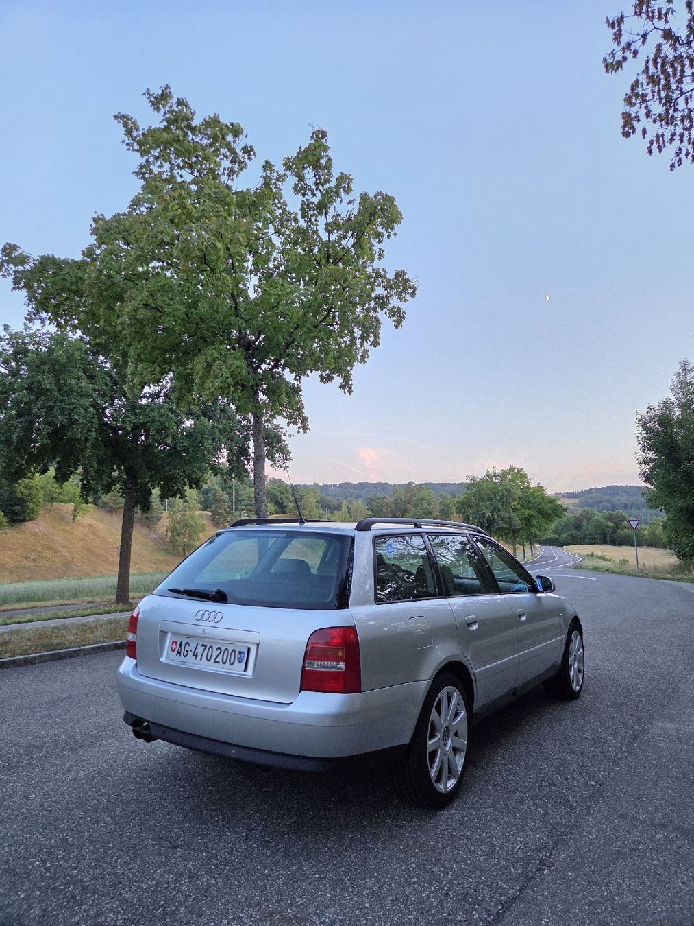 Audi Automobili: Audi A4 2.4 V6 Frisch Ab MFK – Nuovo (secondo la descrizione) da Rümikon AG venduto da Leontin36 3