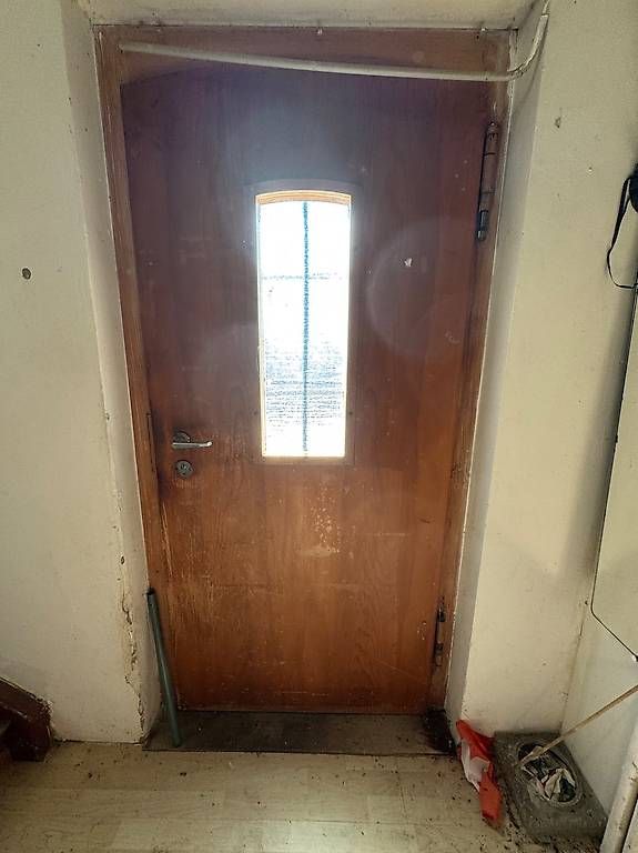 Portes: Alte Haustüre – D'occasion à Münchwilen AG par me2work 2