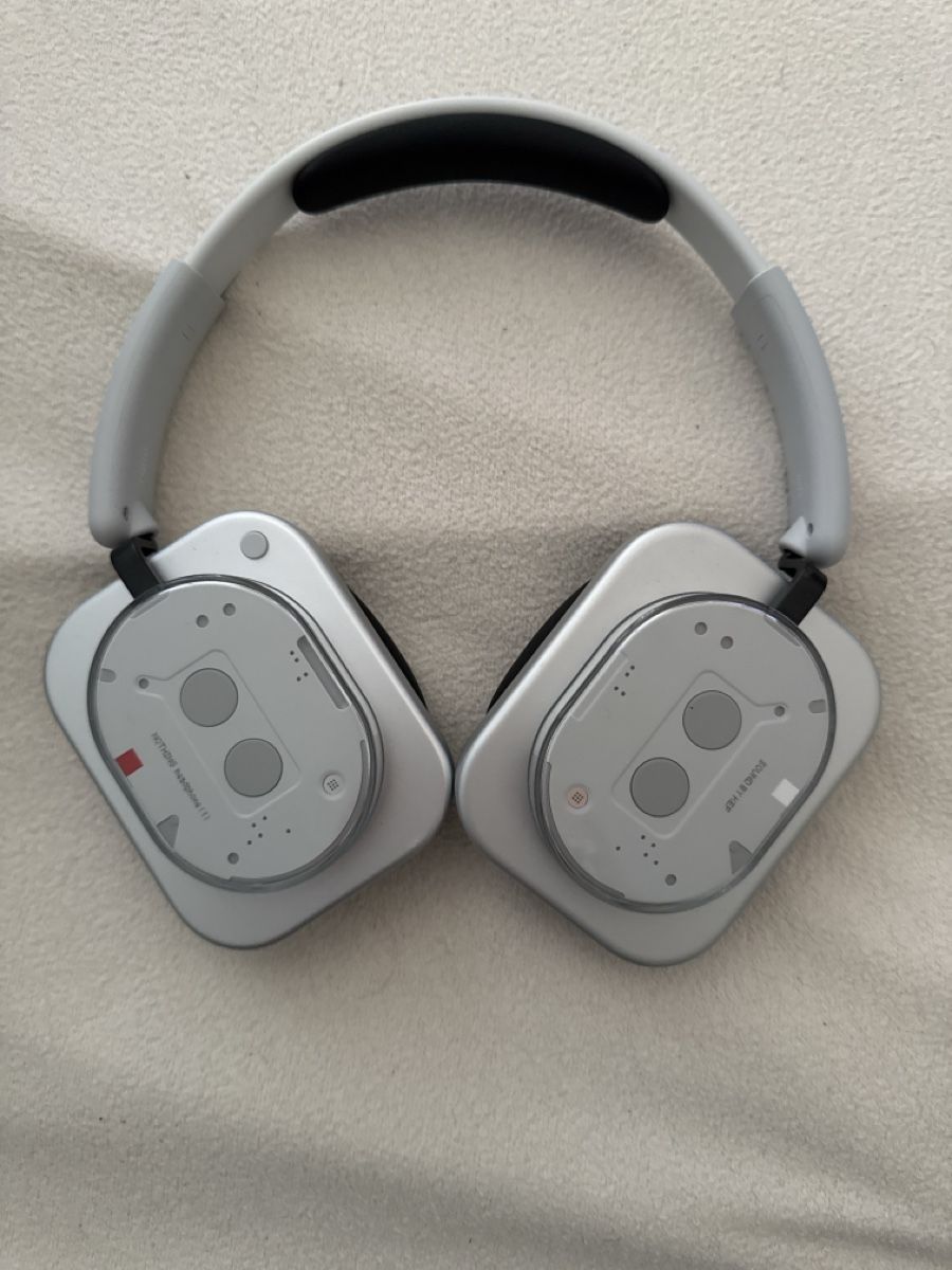 Nothing Cuffie: Nothing Headphone (1) – Nuovo (secondo la descrizione) da Zürich venduto da Bear.