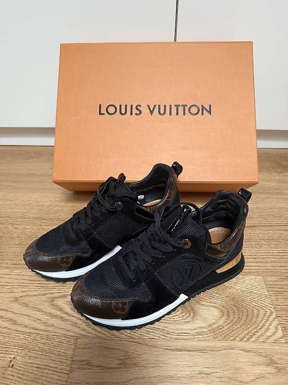 Louis Vuitton Chaussures femmes: Basket LV original – D'occasion à Crissier par severine79 3