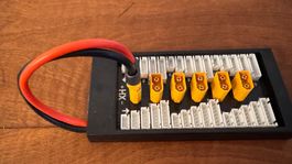 XT60 Ladegerät Akku Batterie 40A für bis zu 6 LiPos / 2-6S